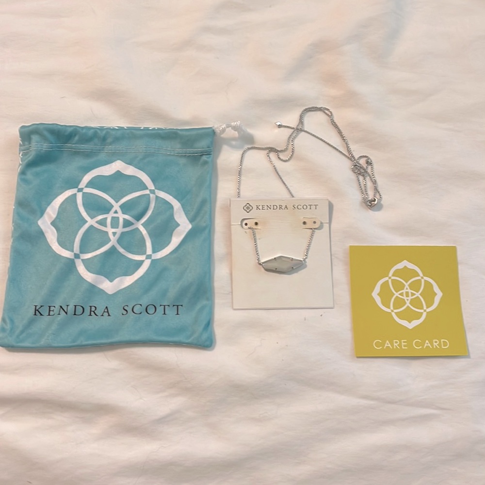 Kendra Scott Necklace